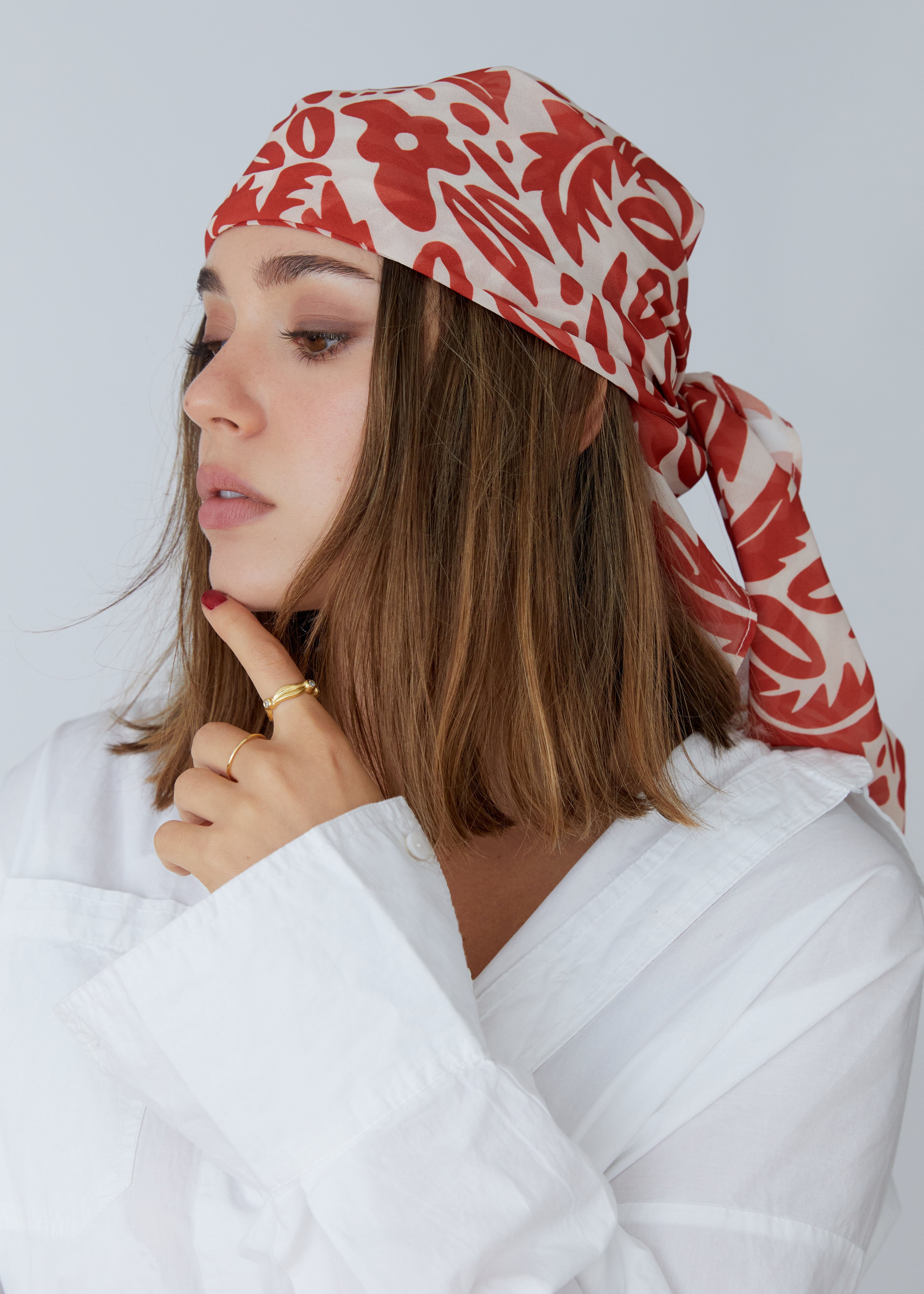 Head scarf- red pattern